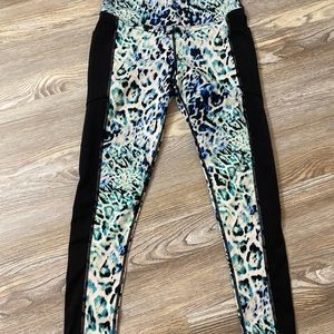 Lularoe Rise collection workout Capri